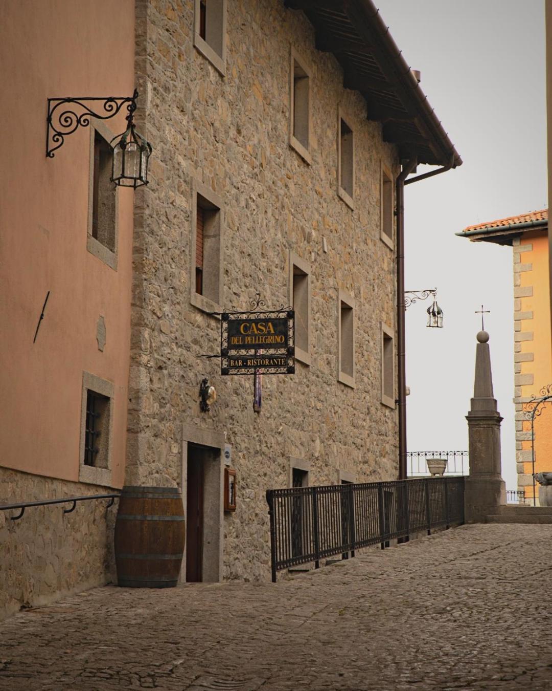 Hotel Casa Del Pellegrino - Castelmonte Exterior foto